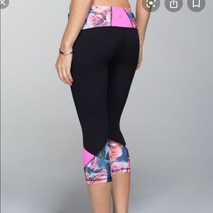 Lululemon Embody Crop *Full-On Luon